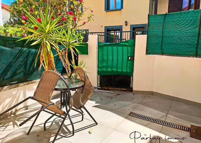 Maison De Bourg Avec Terrasse